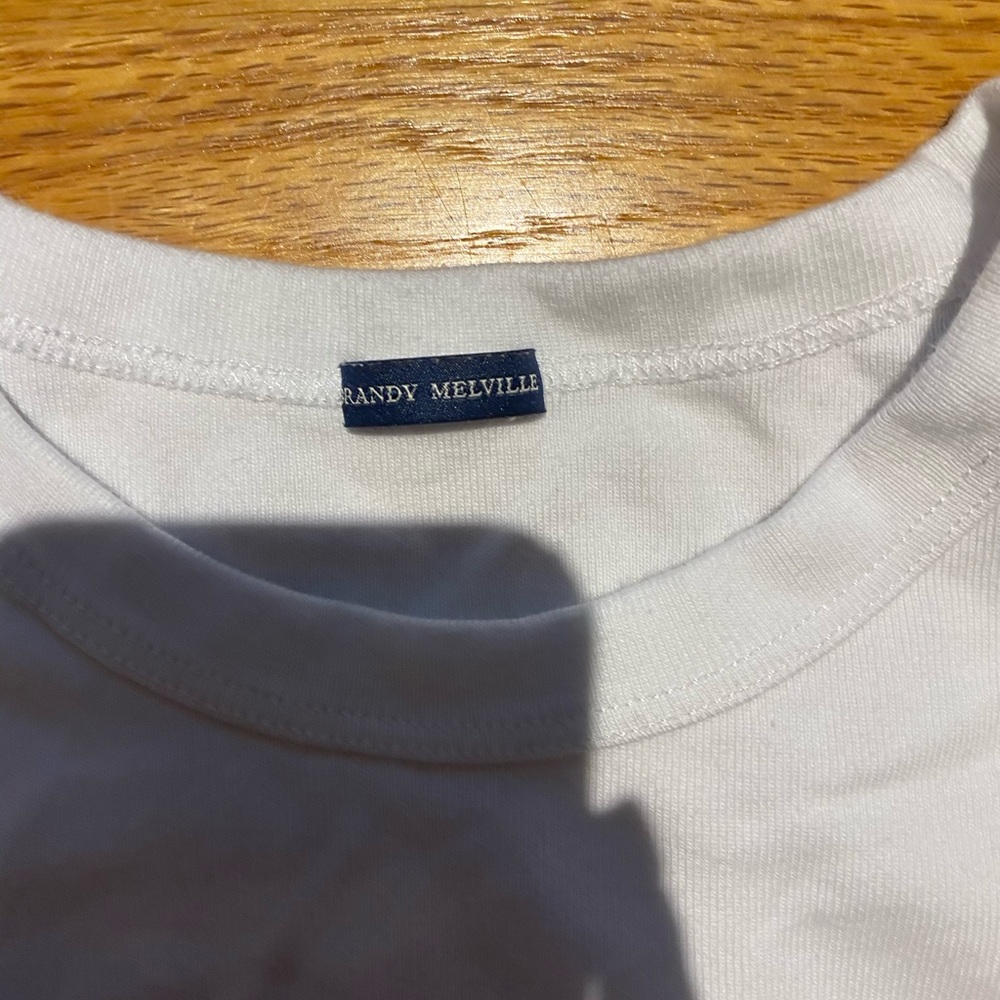 Brandy basic white tee - Picture 2 of 2